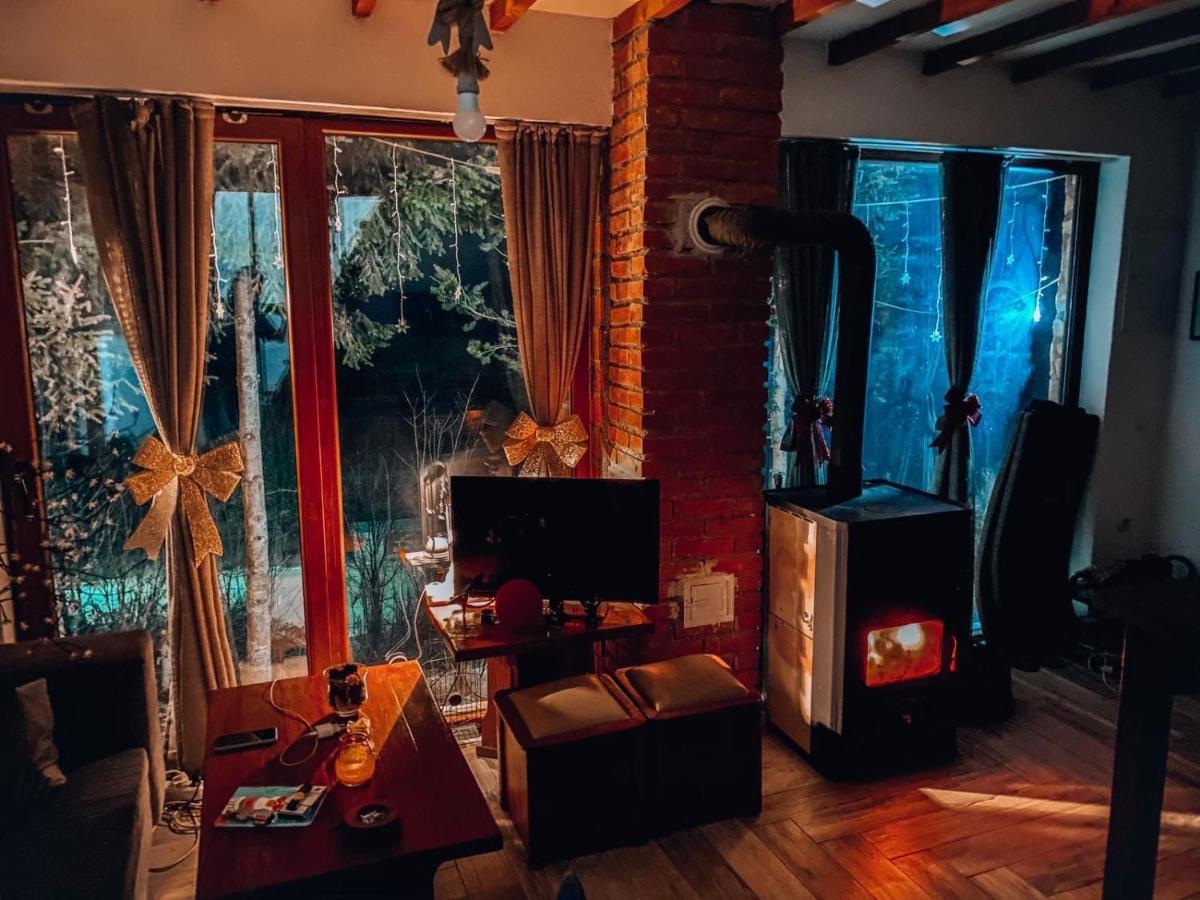 Cece'S Home Mavrovo Exterior photo