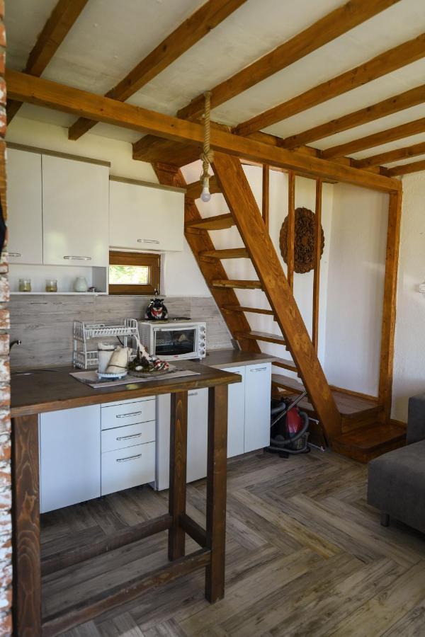 Cece'S Home Mavrovo Exterior photo